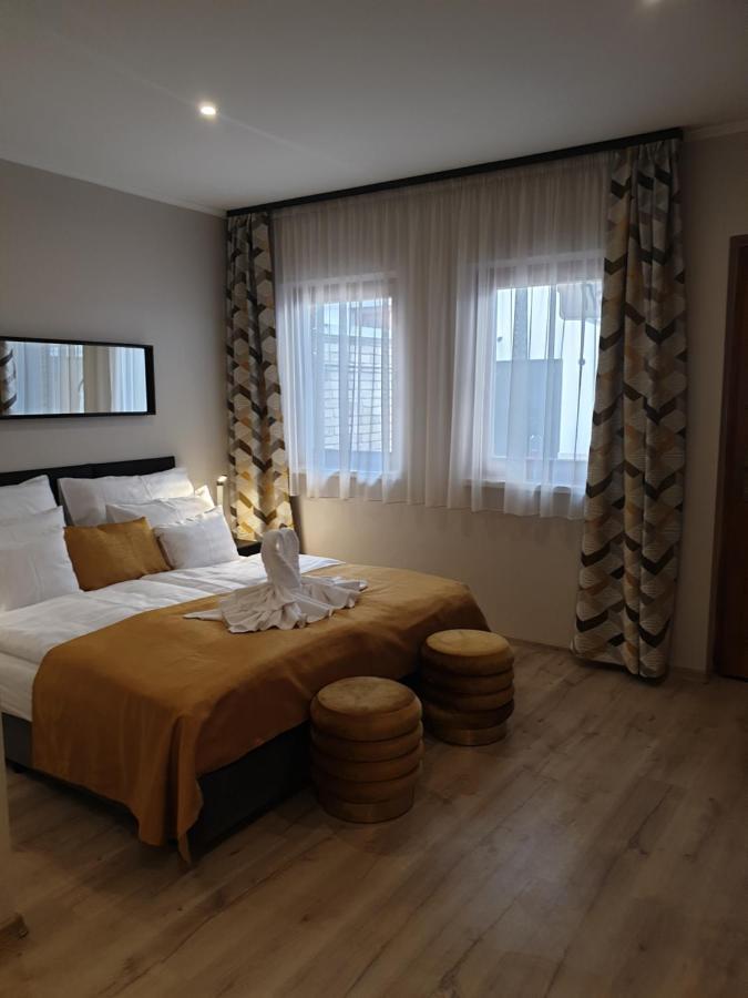 Indium City Panzio Eğri Dış mekan fotoğraf