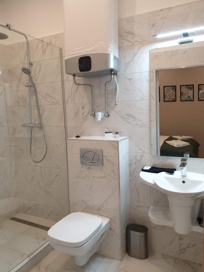 Indium City Panzio Eğri Dış mekan fotoğraf