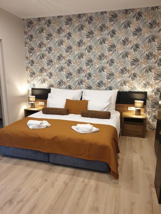 Indium City Panzio Eğri Dış mekan fotoğraf
